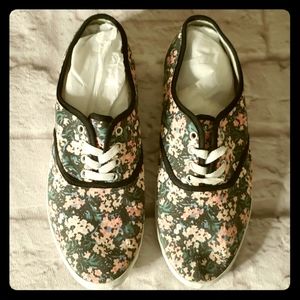 EUC Women's Floral Sneakers